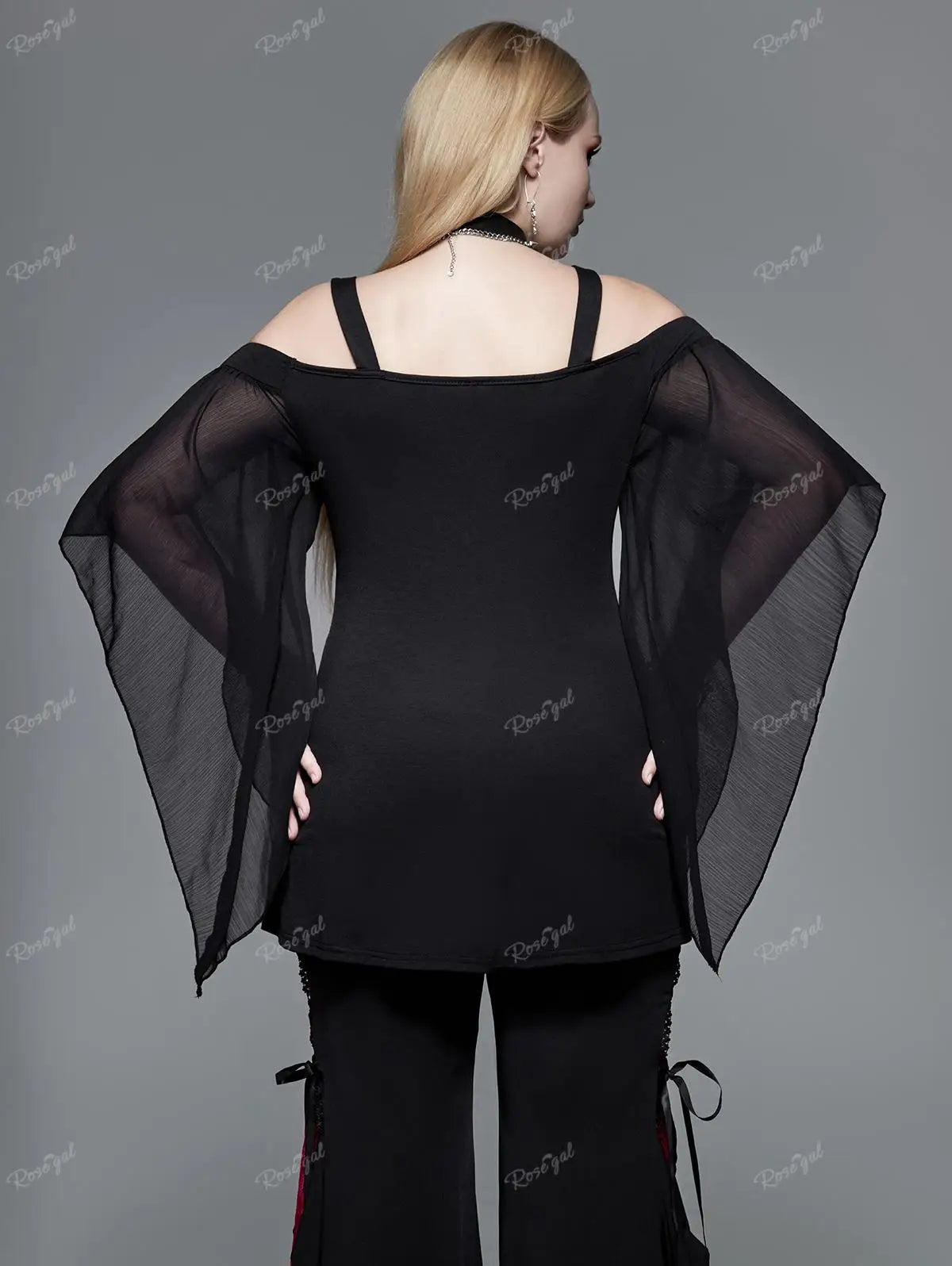 Beberino Bell Sleeve Cold Shoulder Studded T-Shirt 4XL Black