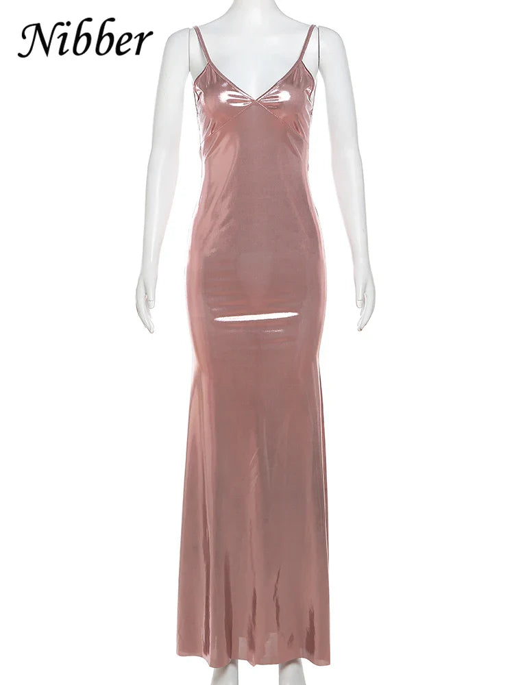 Beberino Shiny Maxi Dress: Elegant & Sexy Solid Backless Evening Gown for Women